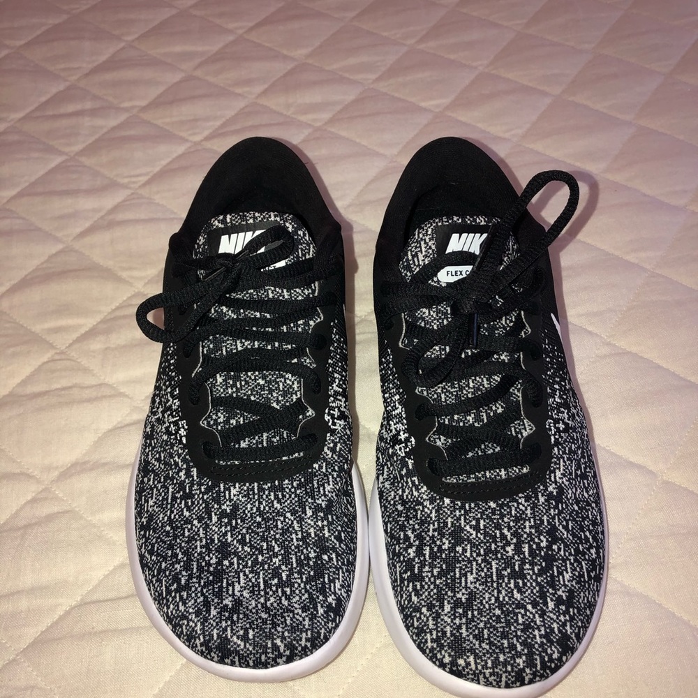 Nike Flex sneakers